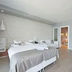 Castello Front Hotel 4*