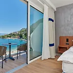 Hotel Castello Lake Front 4*
