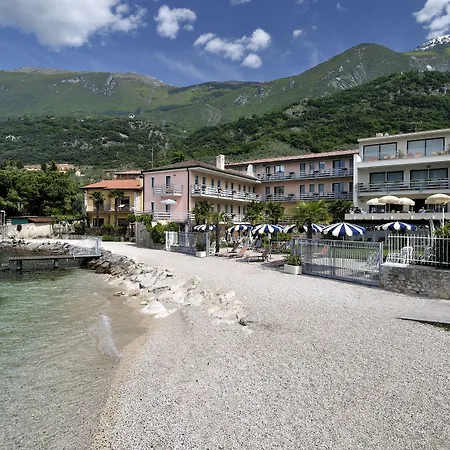 Castello Front 4*