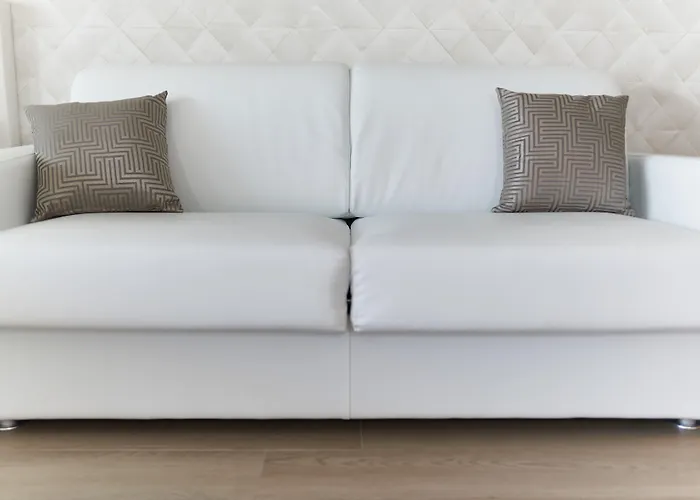 Castello Front Otel Malcesine