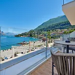 Castello Front 4*