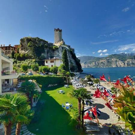 Castello Front