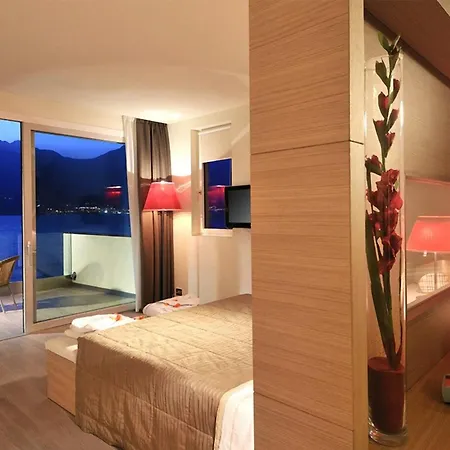 Castello Front 4* マルチェージネ