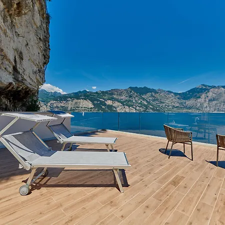 מלון Castello Front