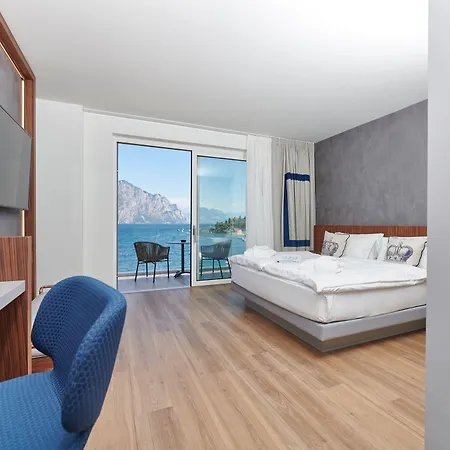 ホテル Castello Front マルチェージネ