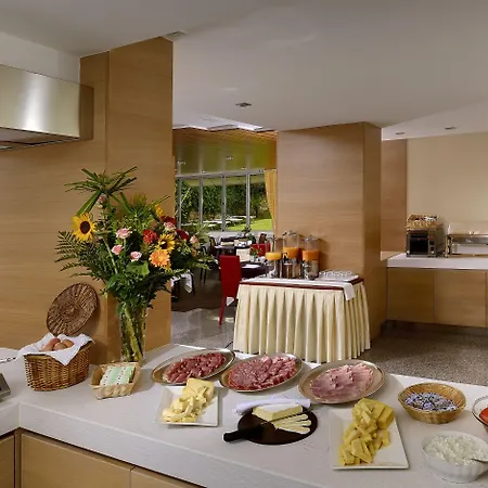 ホテル Castello Front