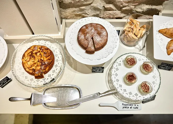 Hotel Castello Lake Front